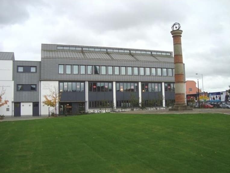 7 Cromac Ave, Belfast to rent Primary Photo- Image 1 of 3