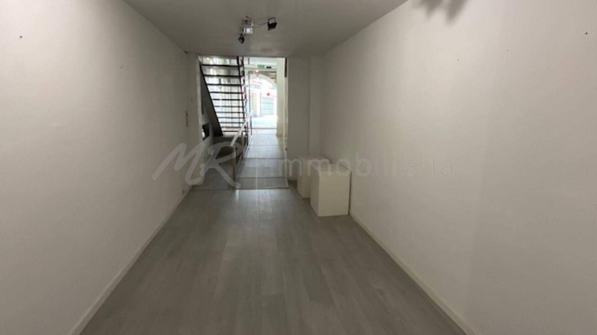 Office / Retail in Granollers, Barcelona to rent Interior Photo- Image 1 of 31