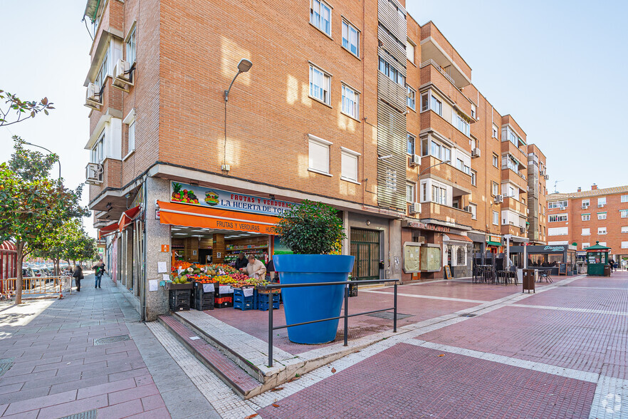 Calle Puerto Bonaigua, 1, Torrejón De Ardoz, Madrid for sale - Building Photo - Image 3 of 8