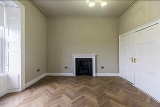 21 Wellington Sq, Ayr to rent Interior Photo- Image 1 of 1