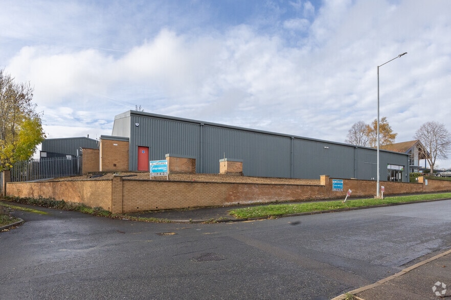 18-20 Bradfield Rd, Wellingborough for sale - Building Photo - Image 3 of 10