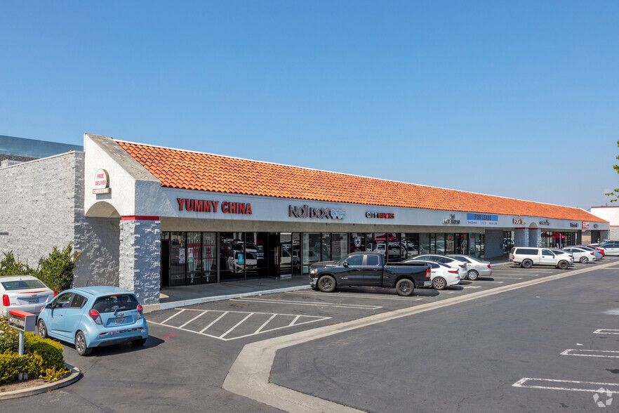 12521-12573 Carson St, Hawaiian Gardens, CA for rent - Building Photo - Image 2 of 9