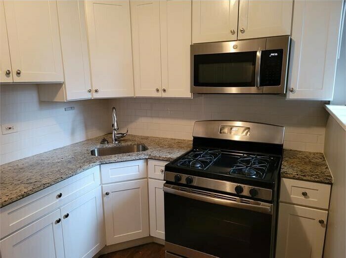 7317 S East End Ave, Chicago, IL for sale Interior Photo- Image 1 of 1