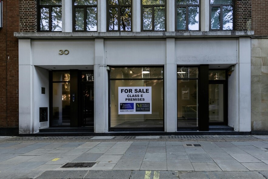 30-32 Grays Inn Rd, London for sale - Building Photo - Image 1 of 13