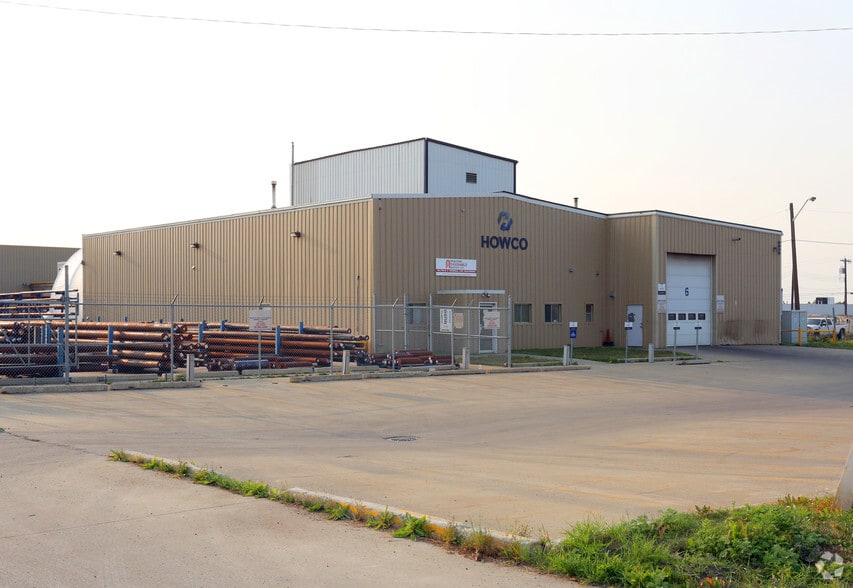 7504 52 St NW, Edmonton, AB to rent - Building Photo - Image 3 of 4