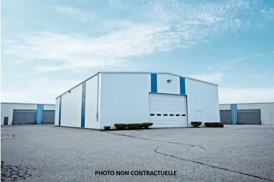 Vente Local d'activités 550 m² - Photo 1