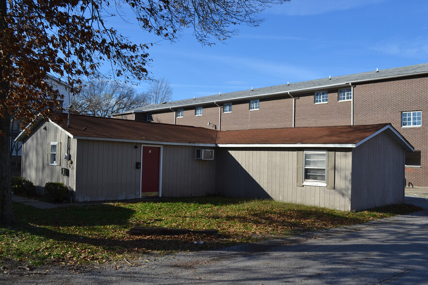 405 S Ash St, Carbondale, IL for sale - Building Photo - Image 3 of 22