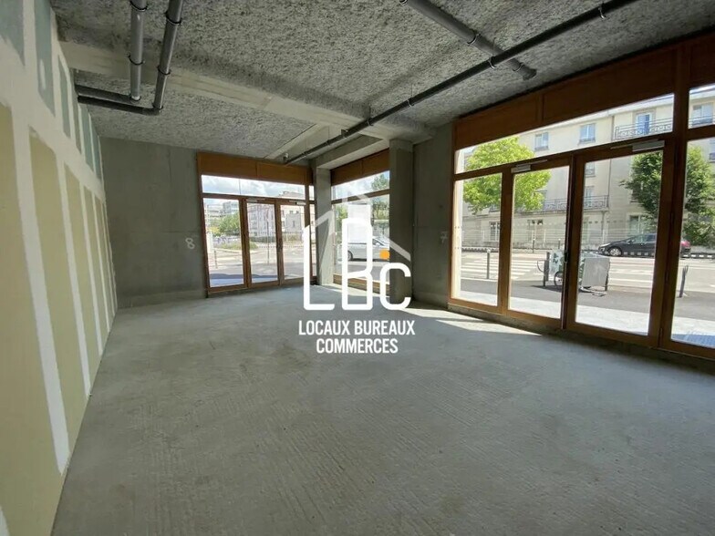 171 Route De Sainte Luce, Nantes to rent - Interior Photo - Image 1 of 19