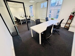 180-186 Kings Cross Rd, London to rent Interior Photo- Image 1 of 5