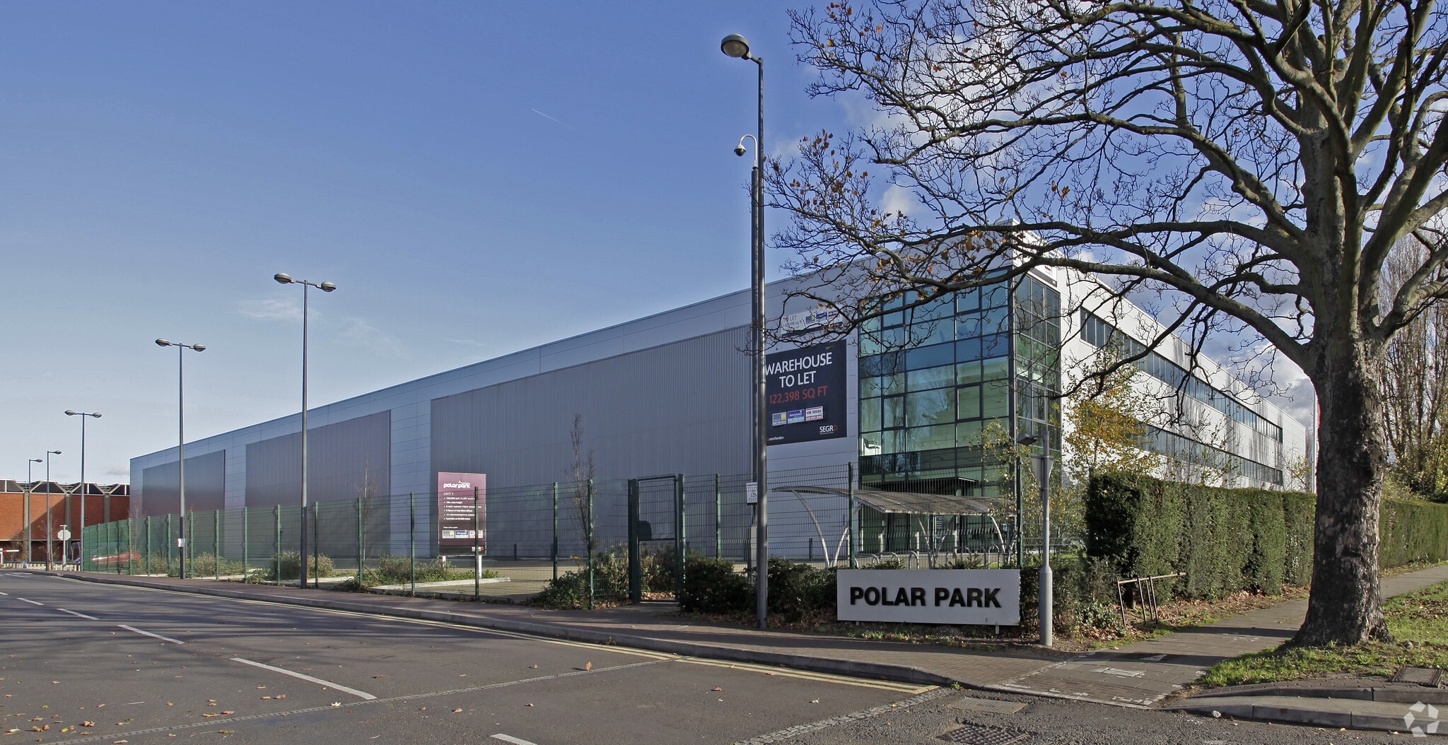 Bath Rd, West Drayton to rent Primary Photo- Image 1 of 11