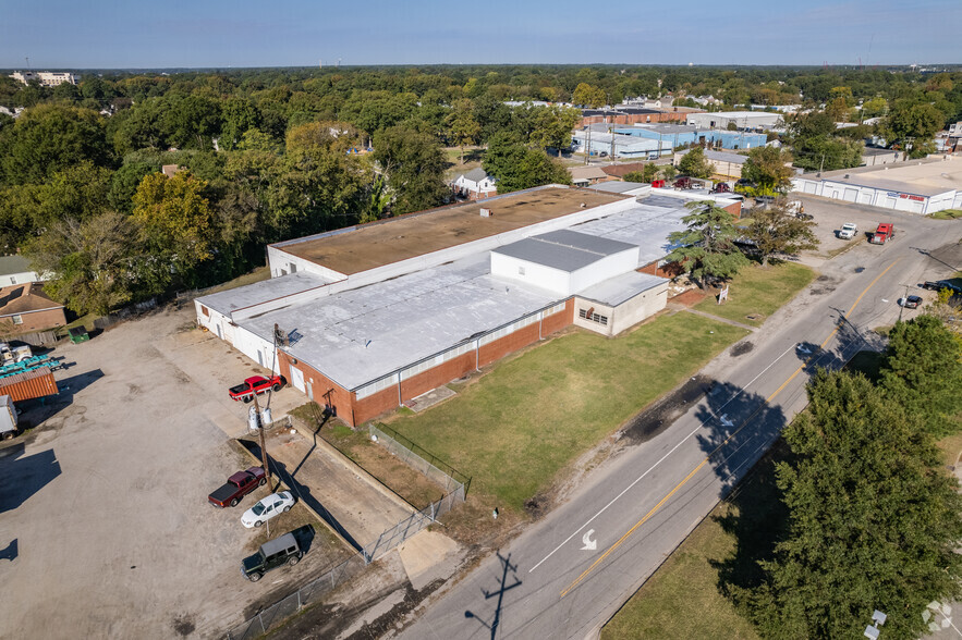 900 Broad St, Portsmouth, VA for rent - Building Photo - Image 2 of 12