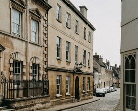 14 Barn Hl, Stamford to rent Building Photo- Image 2 of 15