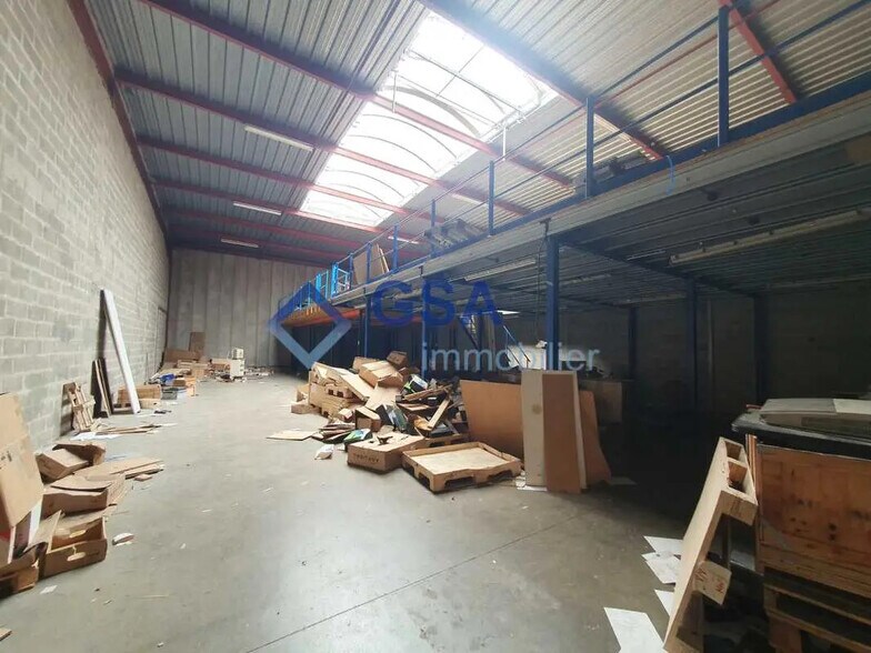 Office in Bondoufle to rent - Interior Photo - Image 2 of 11