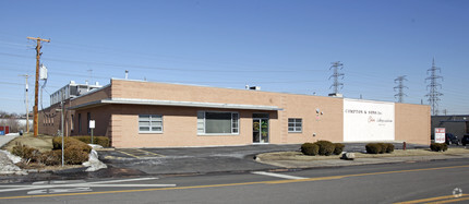 10645 Baur Blvd, Saint Louis, MO for rent Building Photo- Image 1 of 6