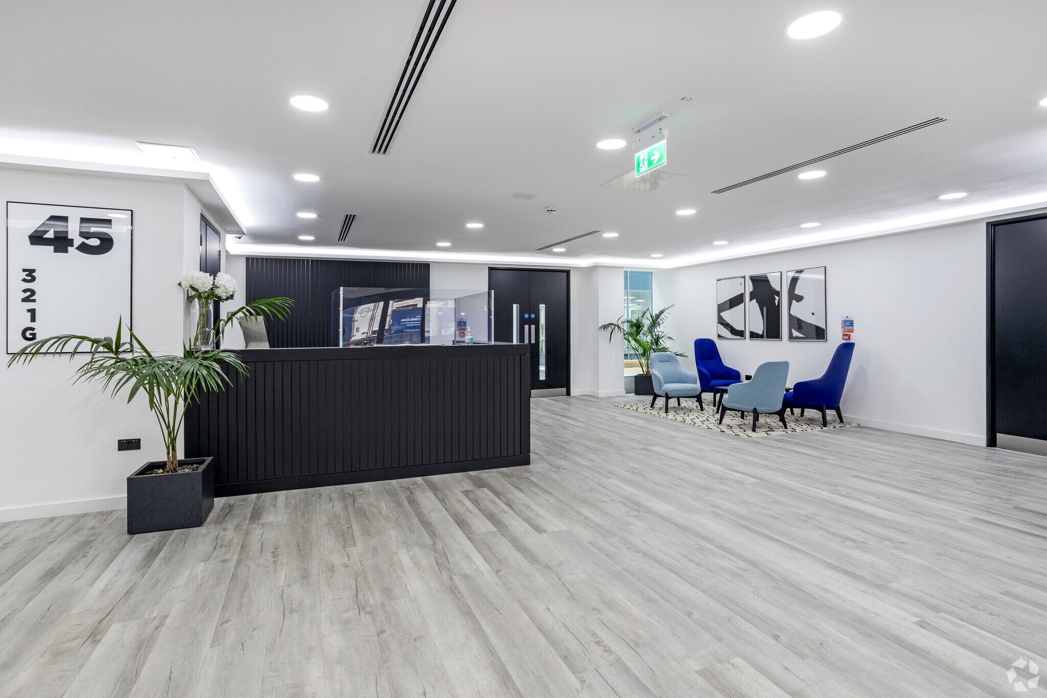 45 Grosvenor Rd, St Albans to rent Lobby- Image 1 of 21