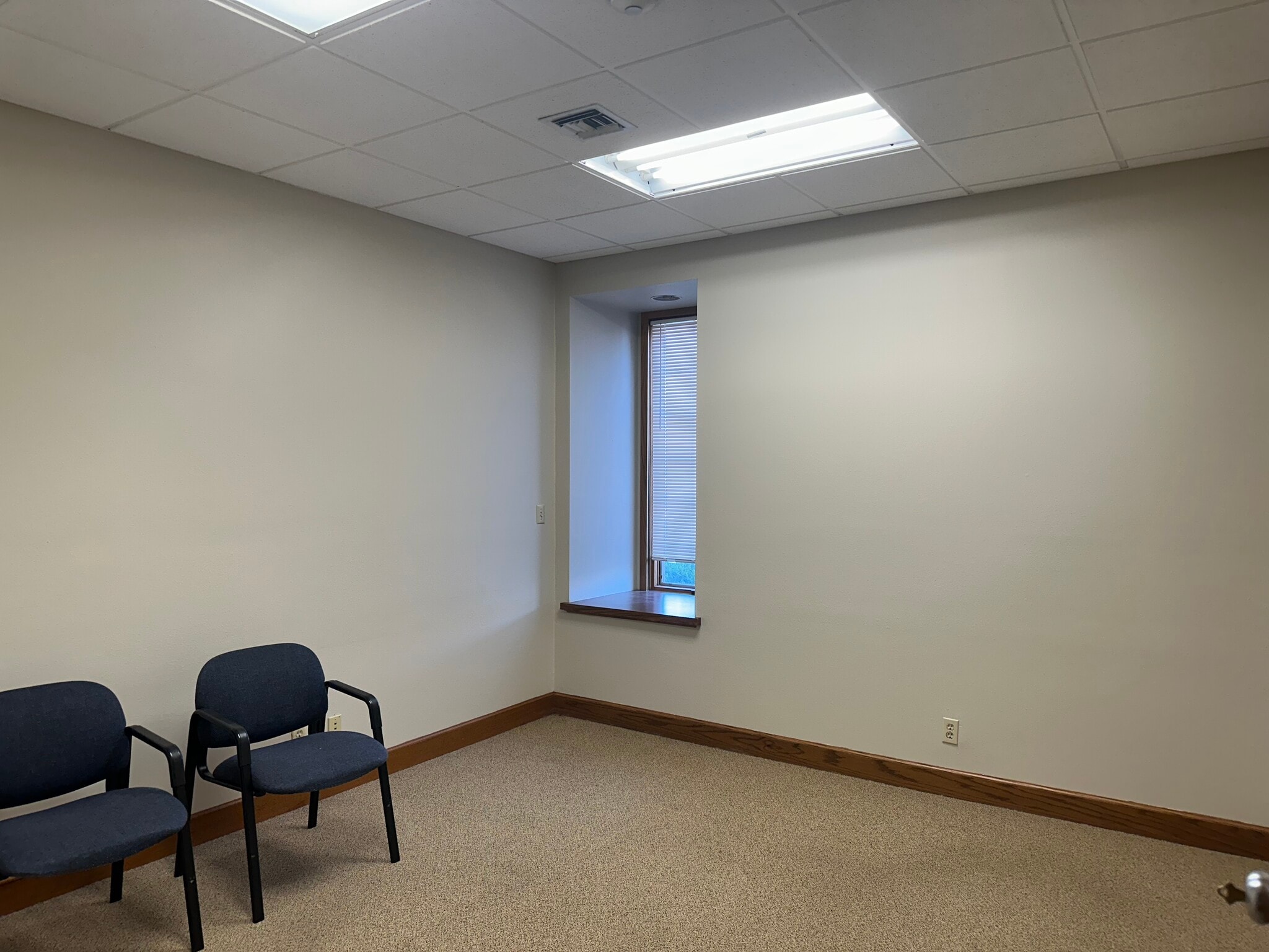 400 St. Louis St, Edwardsville, IL to rent Building Photo- Image 1 of 5