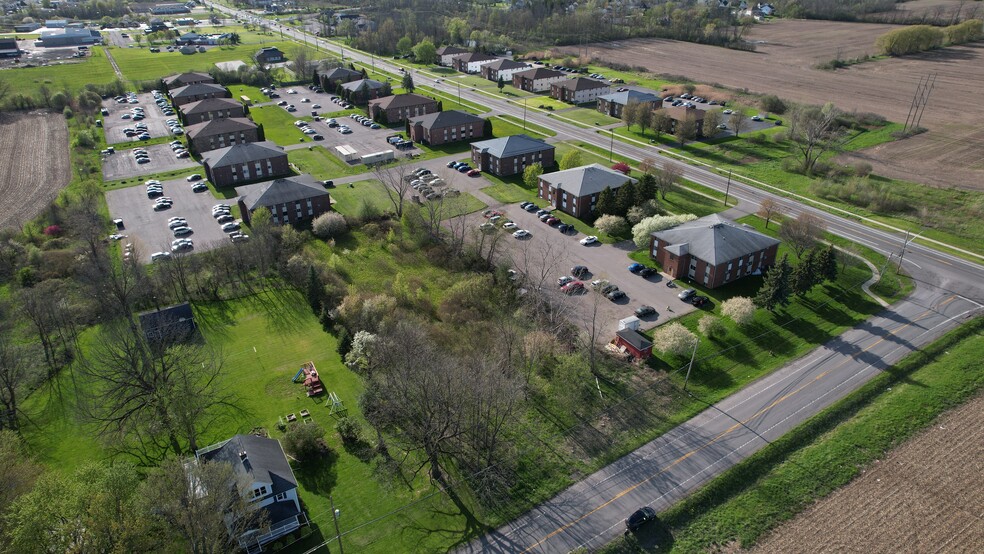 1020 Raymond Rd, Lockport, NY for sale - Aerial - Image 1 of 2