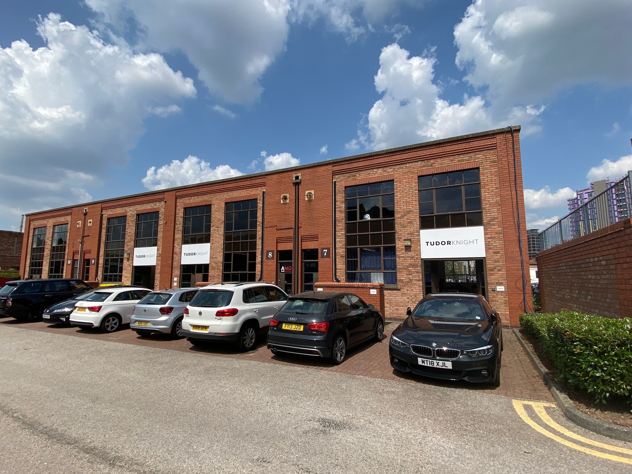 380 Chester Rd, Manchester to rent Primary Photo- Image 1 of 44