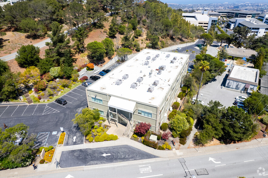 1600 W Hillsdale Blvd, San Mateo, CA for rent - Aerial - Image 2 of 6