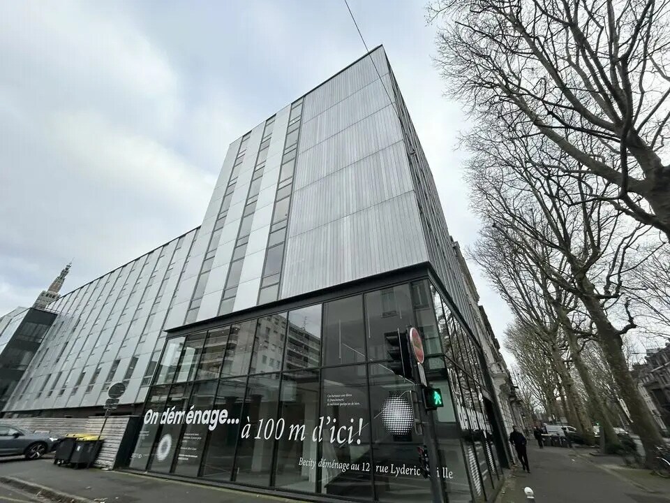 Office in Lille to rent Building Photo- Image 1 of 13