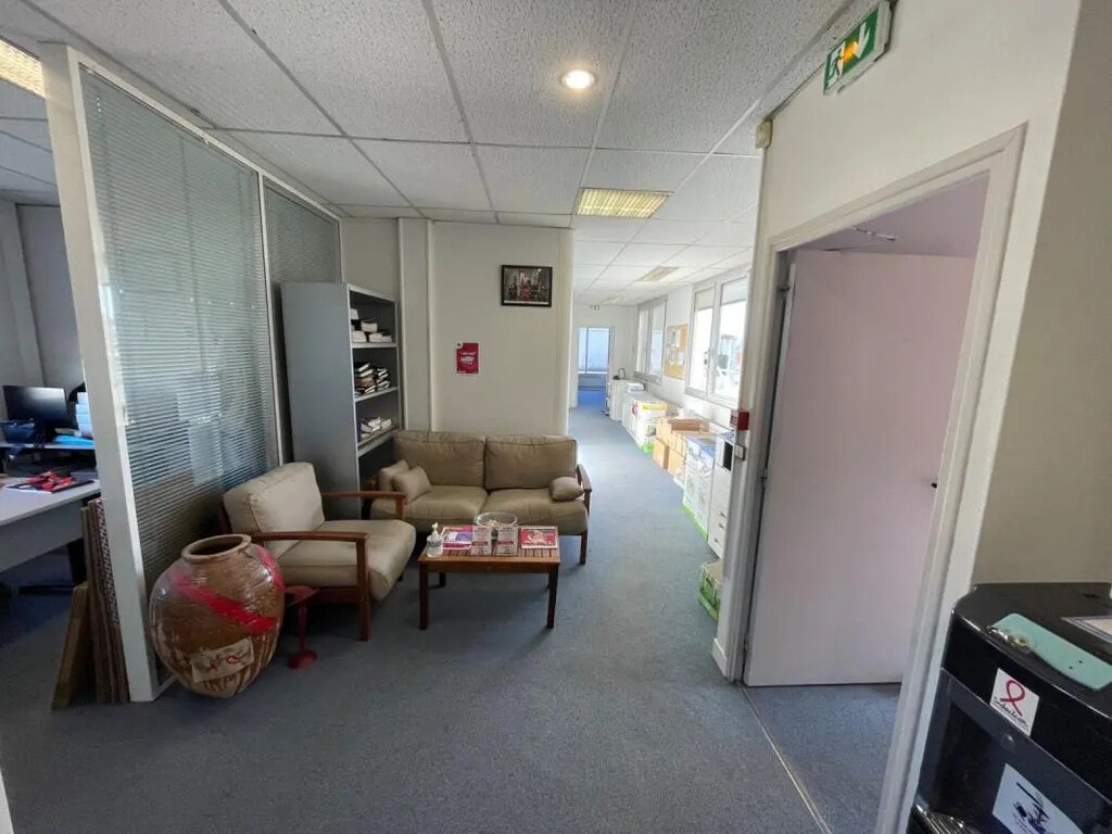 Location Bureaux 126 m² à 714 m² - Photo 1