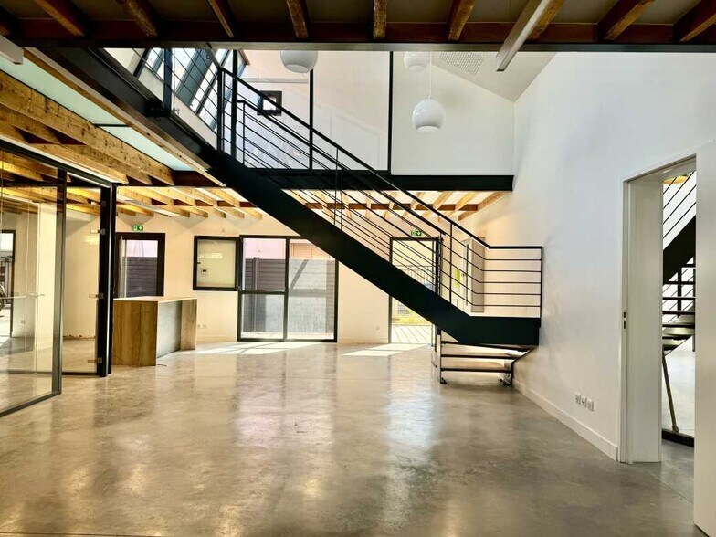 Office in Lyon to rent - Interior Photo - Image 3 of 13