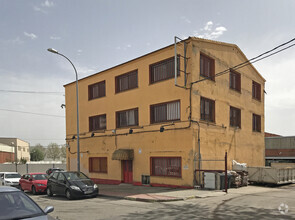 Calle Gavilanes, 13, Pinto, Madrid for rent Primary Photo- Image 1 of 4