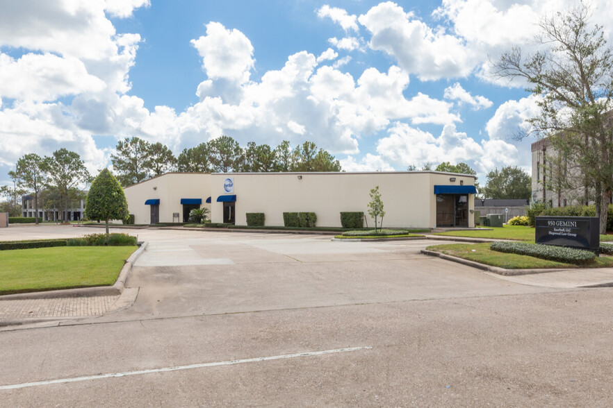 950 Gemini Ave, Houston, TX for sale - Building Photo - Image 1 of 1