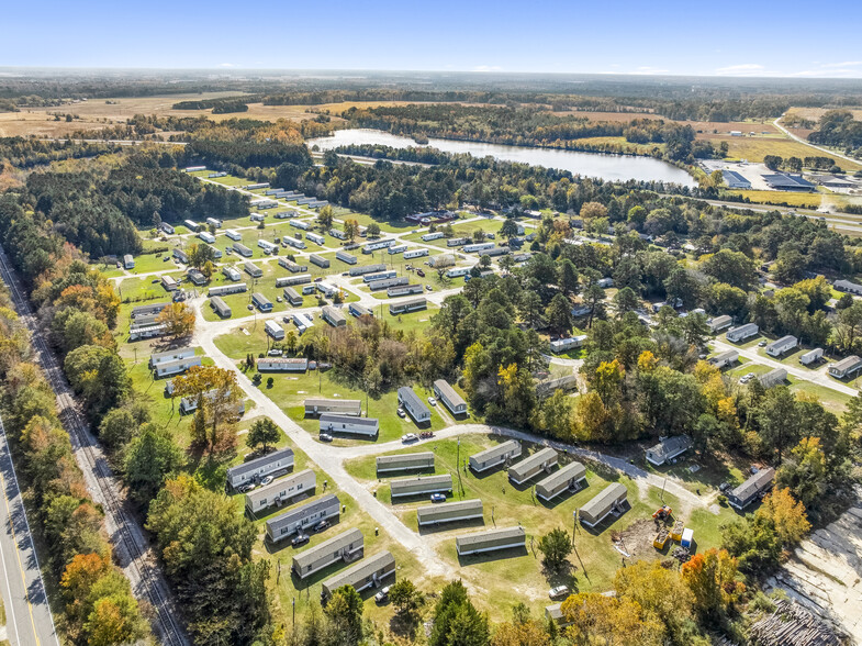 2 Park Portfolio - Tarboro NC portfolio of 2 properties for sale on LoopNet.co.uk - Building Photo - Image 1 of 7