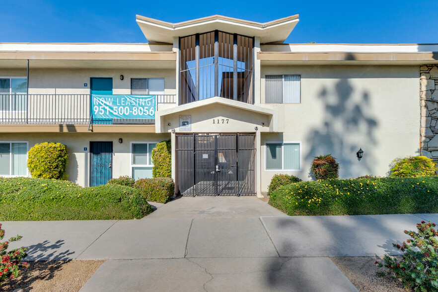 1117-1177 W Linden St, Riverside, CA for sale - Building Photo - Image 1 of 17