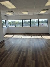 2500 Rue Jean-Perrin, Québec, QC to rent Interior Photo- Image 1 of 3