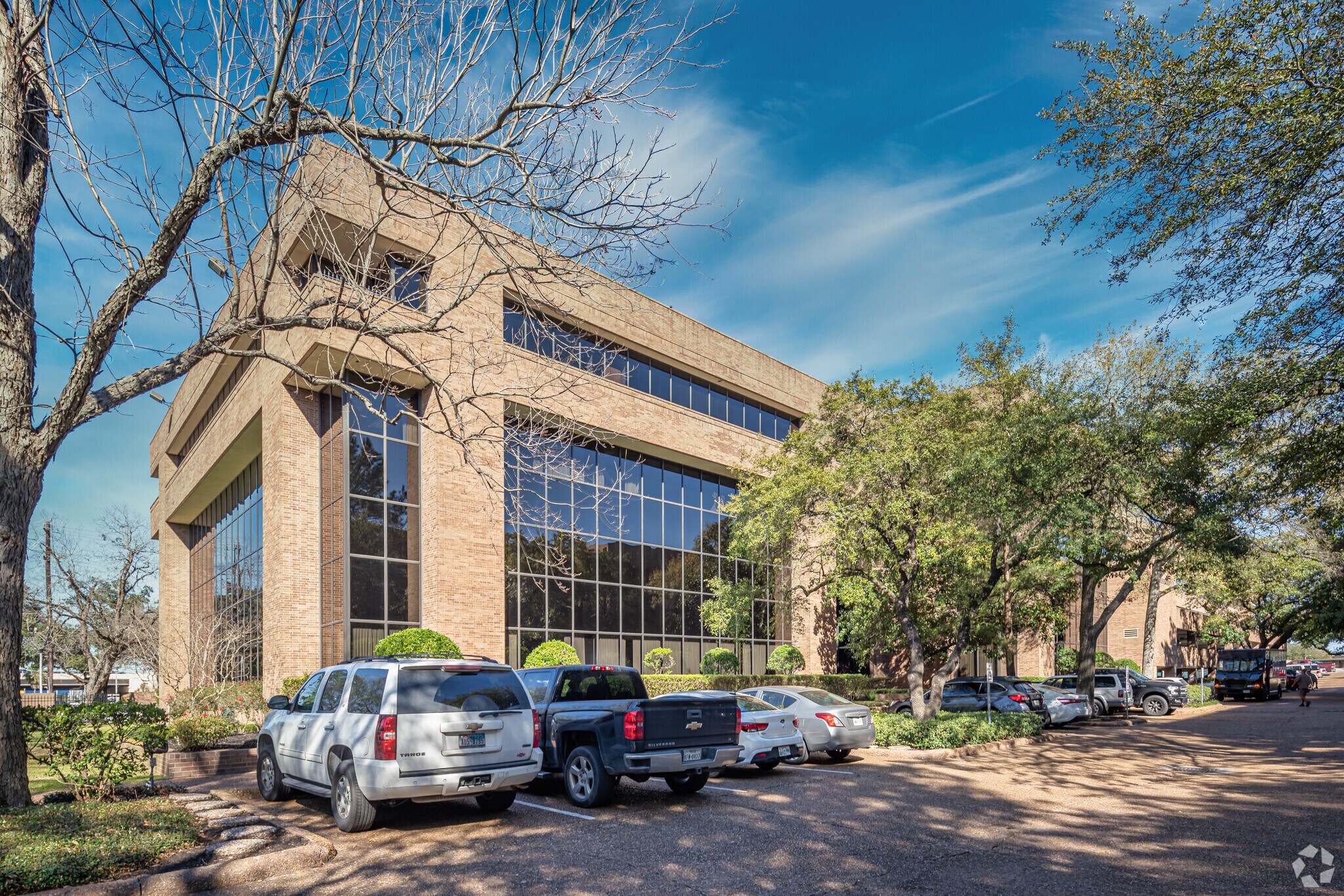 952 Echo Ln, Houston, TX to rent Building Photo- Image 1 of 14