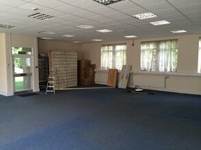 49 Elstar Rd, Ongar to rent Interior Photo- Image 2 of 3