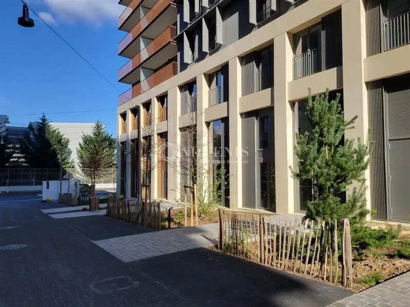 Vente Commerce 185 m² - Photo 1