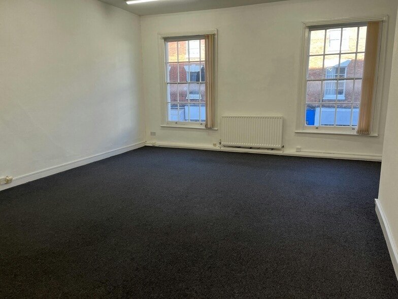 50-54 Regent St, Leamington Spa to rent - Building Photo - Image 3 of 10