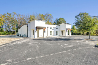 17236 Greeno Rd, Fairhope, AL for rent Building Photo- Image 1 of 32