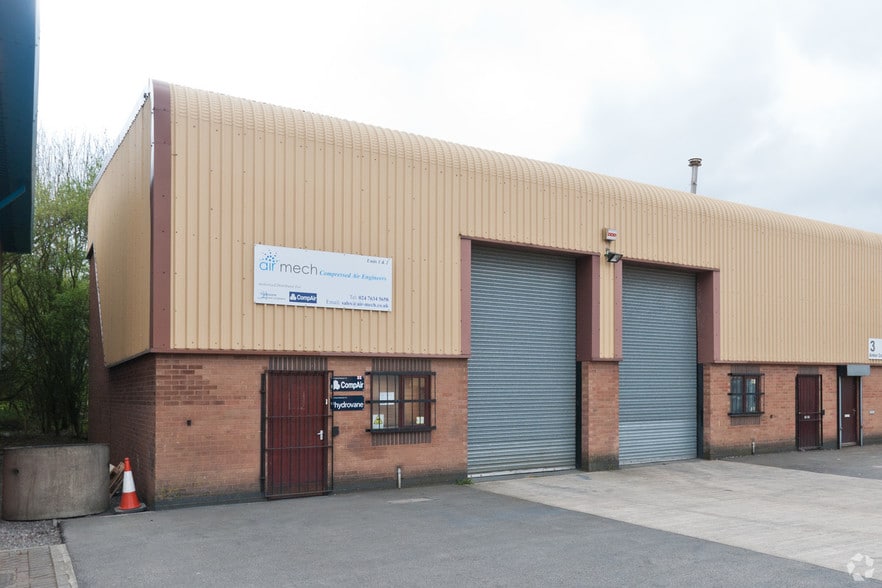 Anker Ct, Nuneaton to rent - Building Photo - Image 3 of 10
