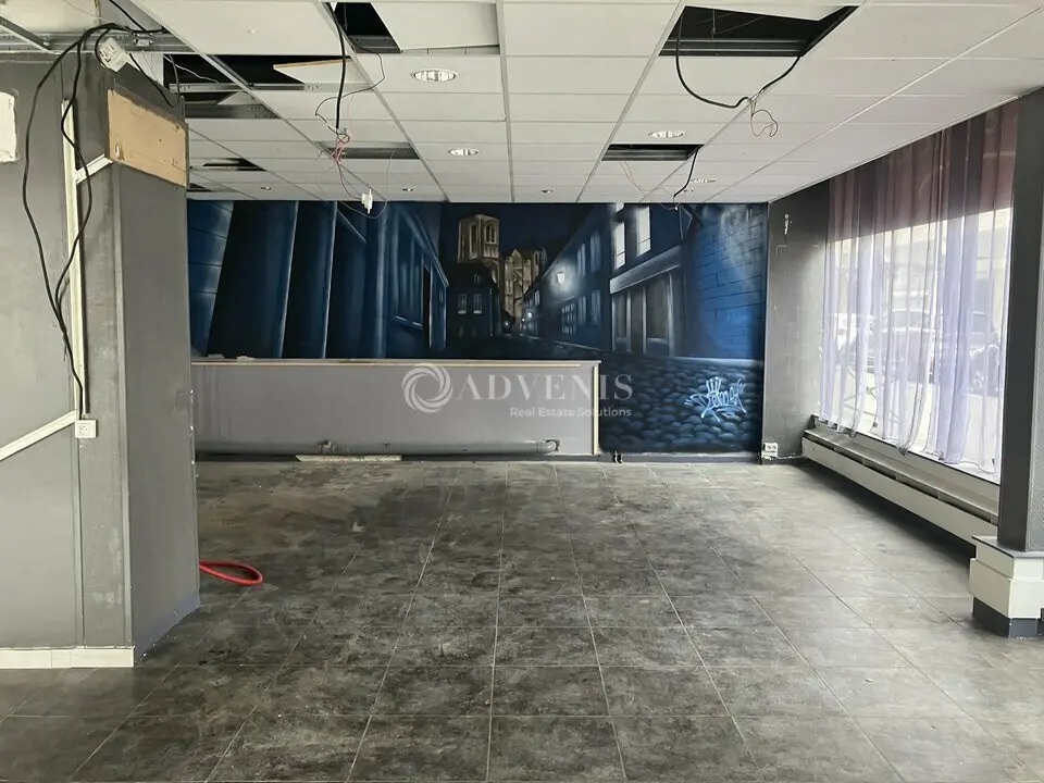 Vente Commerce 321 m² - Photo 1