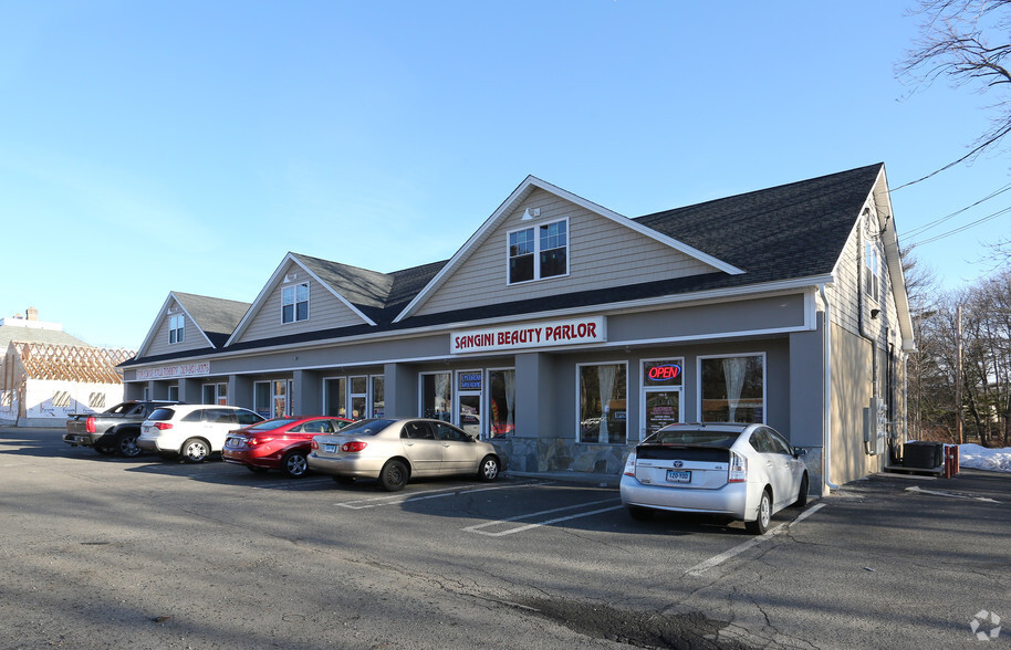 745-759 Boston Post Rd, Milford, CT for sale - Building Photo - Image 1 of 1