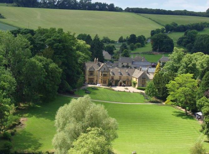 Whin Pl, Upper Slaughter for sale Primary Photo- Image 1 of 1