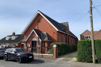 More details for 10 Common Rd, York - Specialist for Sale