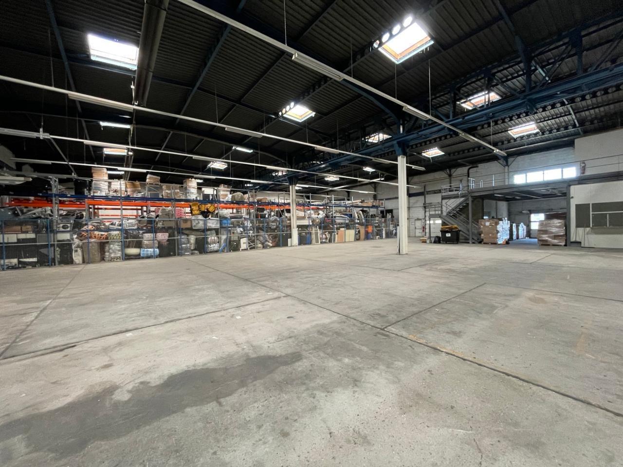 Office in Le Blanc-Mesnil to rent Interior Photo- Image 1 of 17