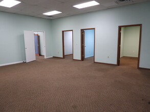 725-765 S Apollo Blvd, Melbourne, FL for rent Building Photo- Image 2 of 9