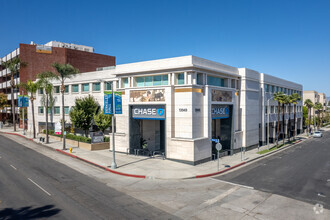 13949 Ventura Blvd, Sherman Oaks, CA for rent Building Photo- Image 1 of 18