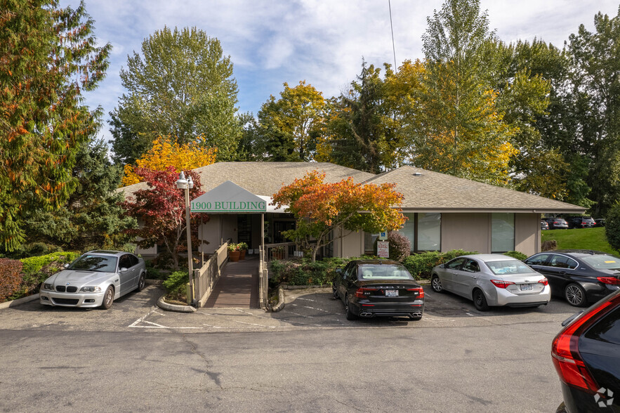 1900 116th Ave NE, Bellevue, WA for sale - Primary Photo - Image 2 of 13