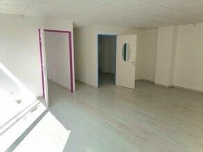 Avenue Gabriel Peri, Aubagne to rent Interior Photo- Image 1 of 3