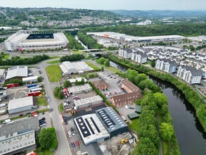 Alamein Rd, Swansea to rent Building Photo- Image 2 of 2