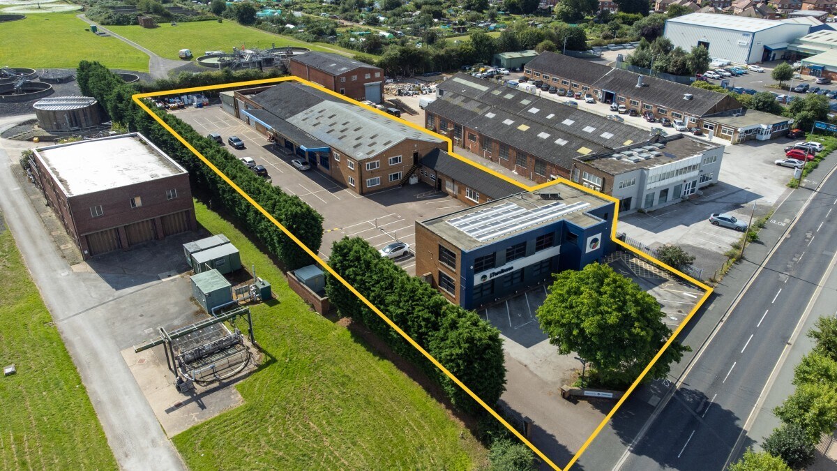 100 Lilac Grv, Beeston for sale Aerial- Image 1 of 1