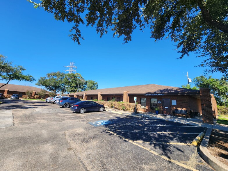 15055 East Fwy, Channelview, TX for sale - Building Photo - Image 3 of 6