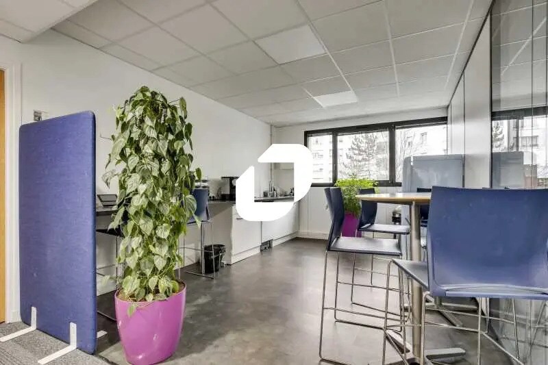 Office in Levallois-Perret to rent - Interior Photo - Image 2 of 15